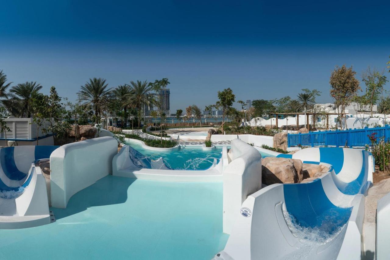 Le Meridien Mina Seyahi Beach Resort & Waterpark Dubai Exterior photo